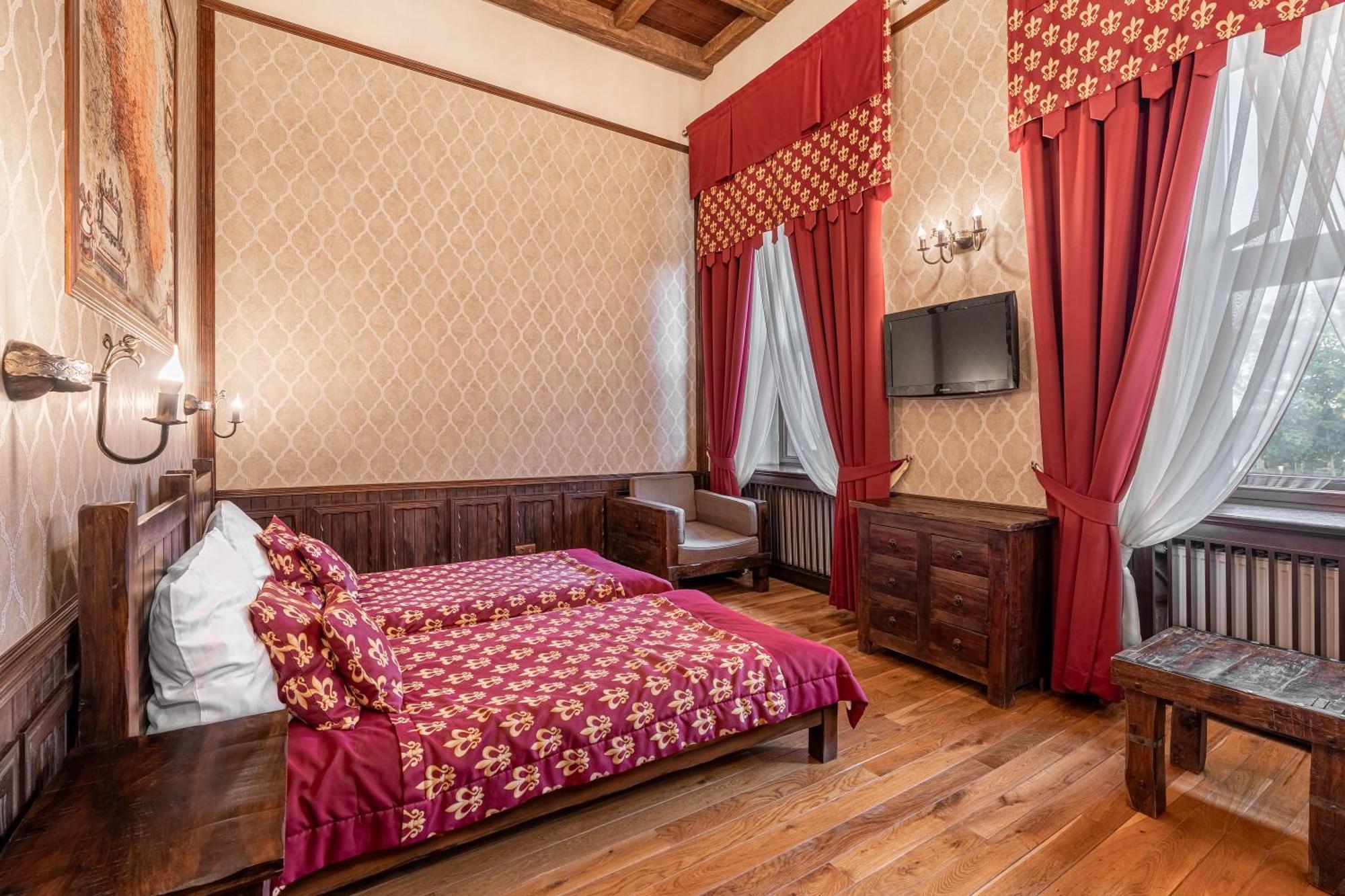 Zamek Uniejow Aparthotel Kültér fotó