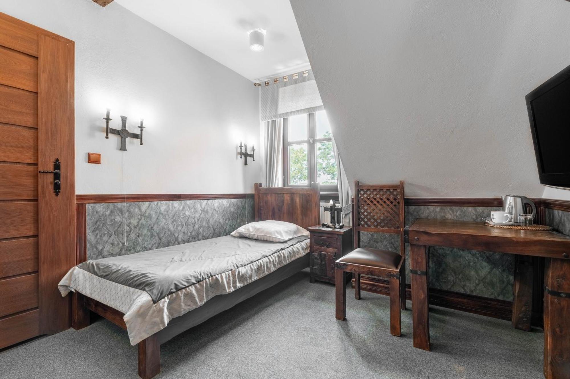 Zamek Uniejow Aparthotel Kültér fotó
