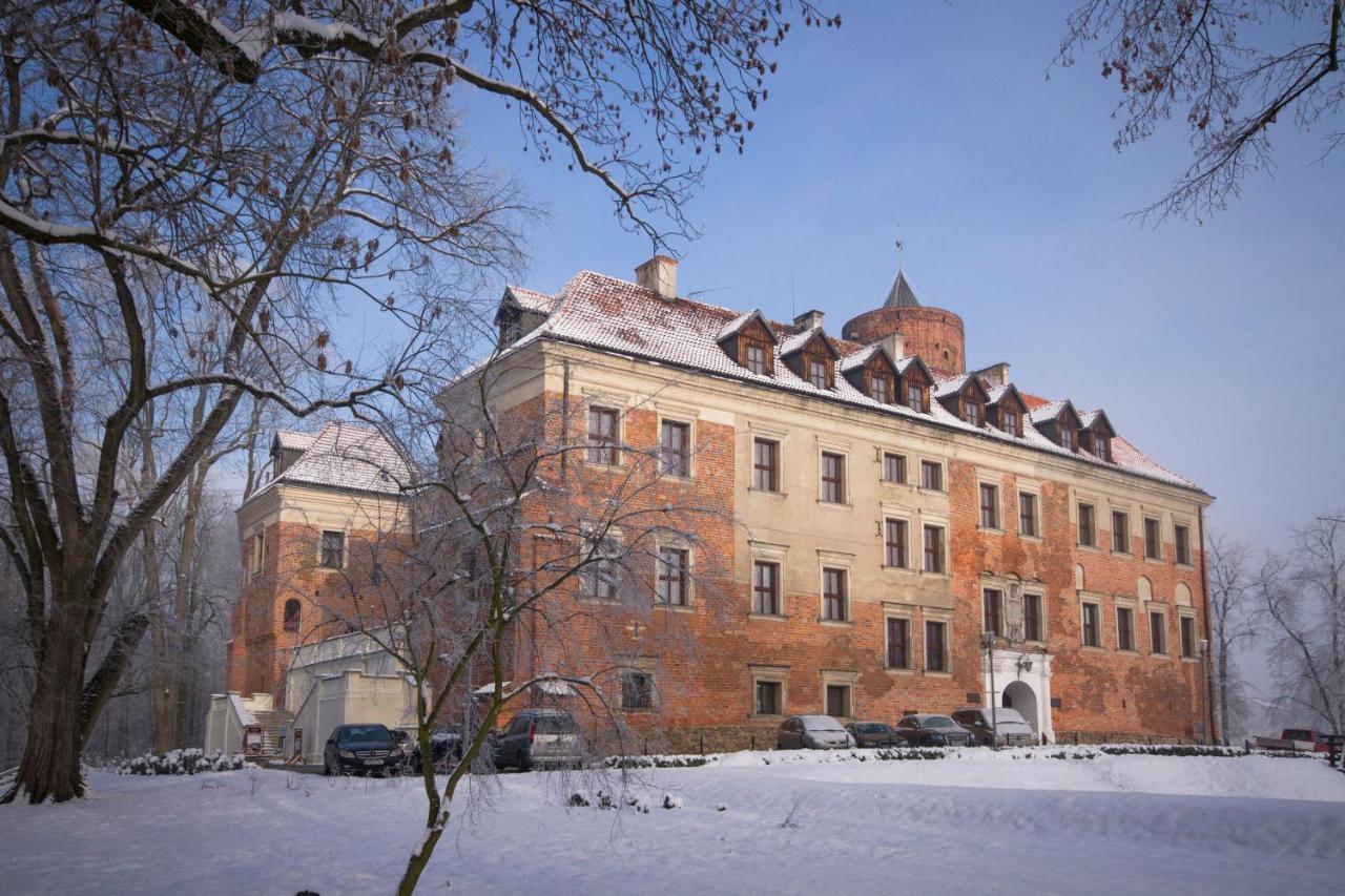 Zamek Uniejow Aparthotel Kültér fotó